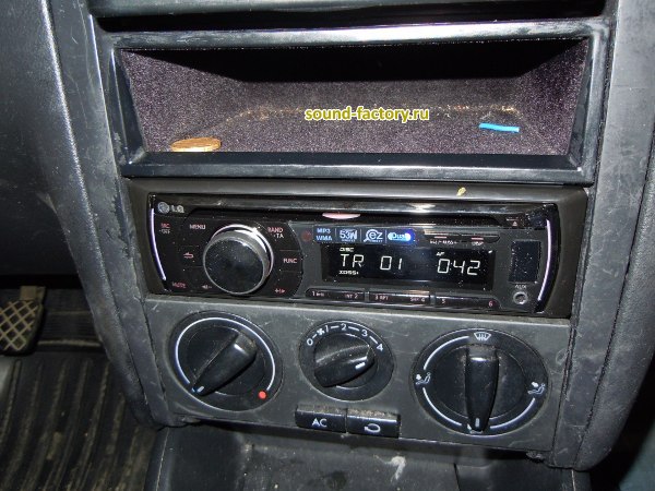 Уставновка: Автомагнитола в Volkswagen Golf 4 Установка: Автомагнитола в Volkswagen Golf 4